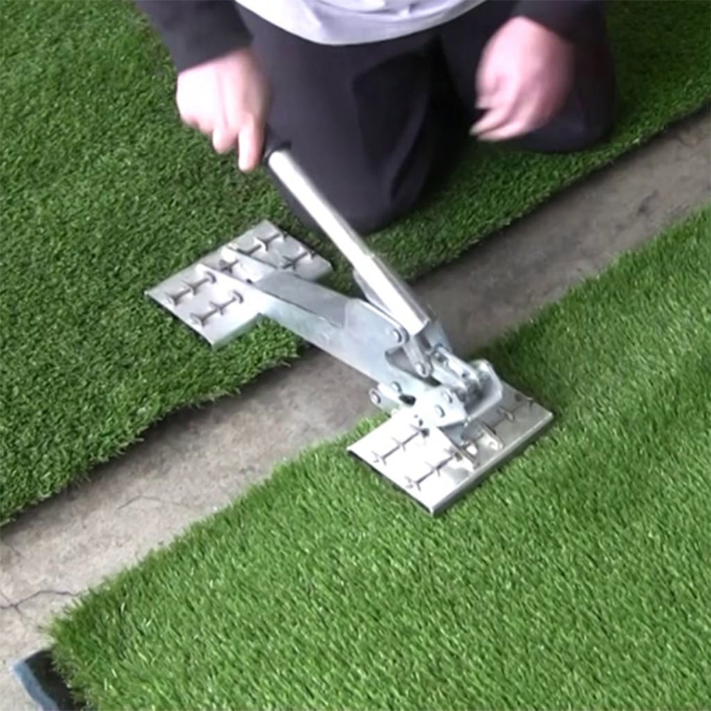 outils pour gazon artificiel