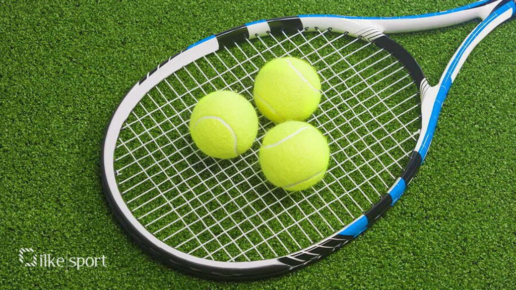gazon-artificiel-pour-courts-de-tennis